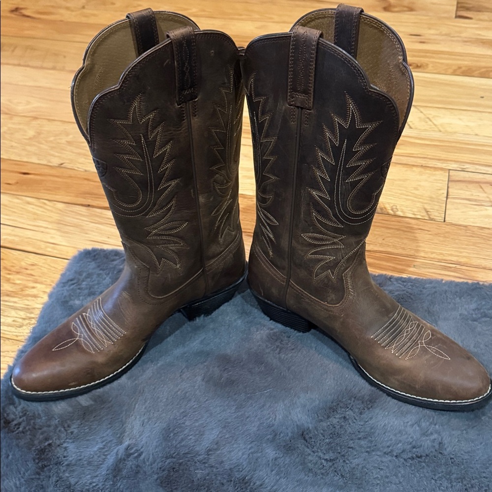 Ariat boots - Picture 2 of 5
